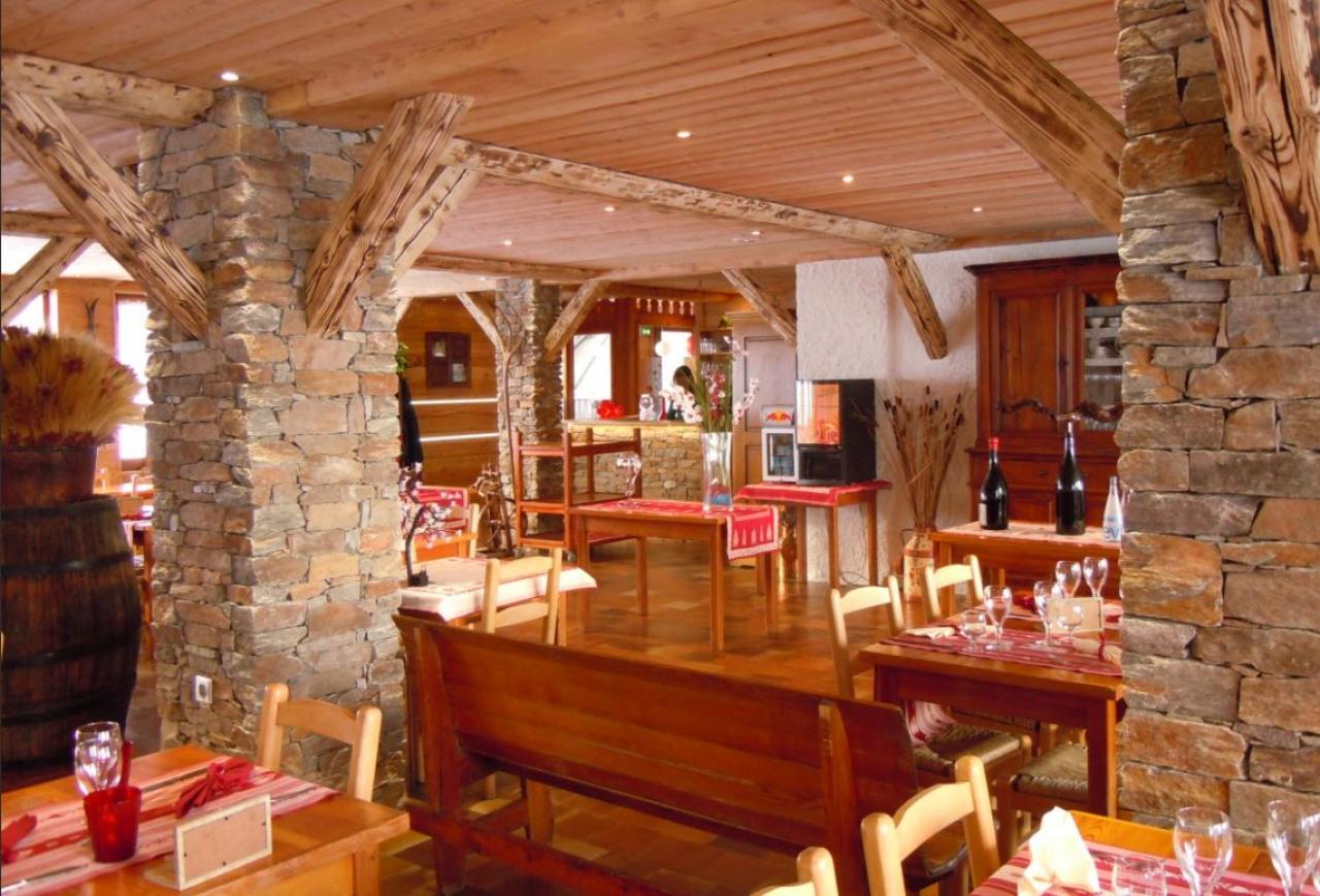 BAR RESTAURANT LE GLACIER DES EVETTES