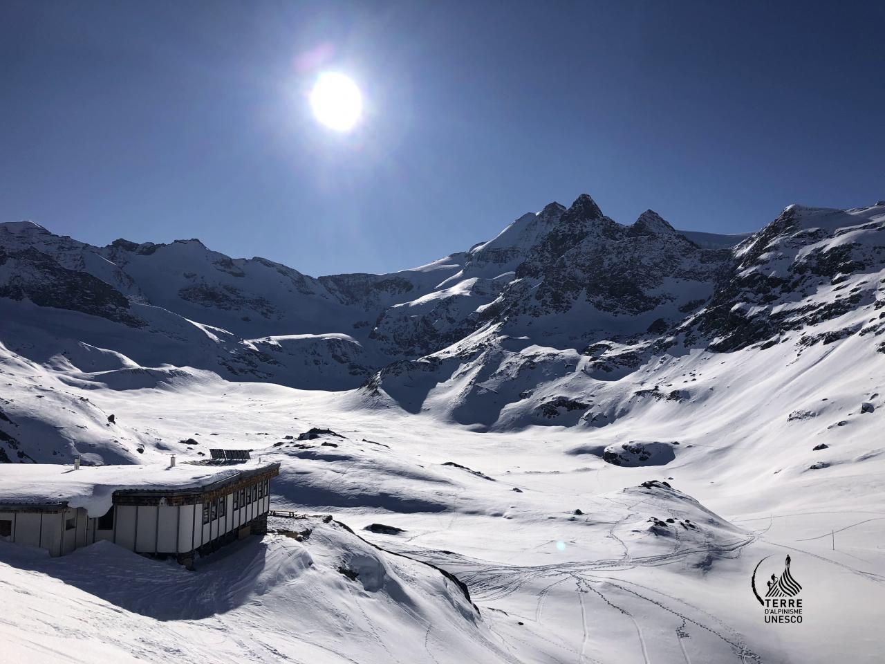 Ski-Alpinisme / Ski de Rando / Ski de Printemps  "Traces au Refuge des Evettes"
